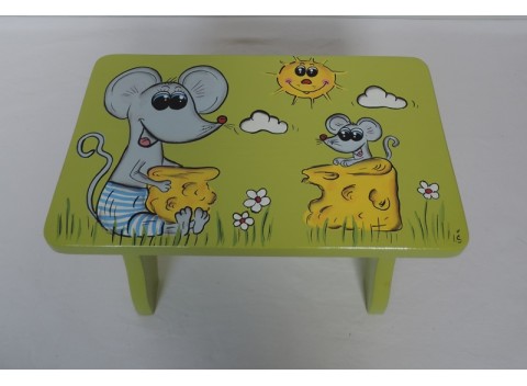 Dřevěná stolička-myšky